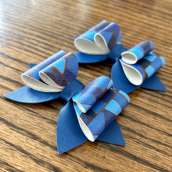 SOLD•Shoe Clips - Picture 3 of 3